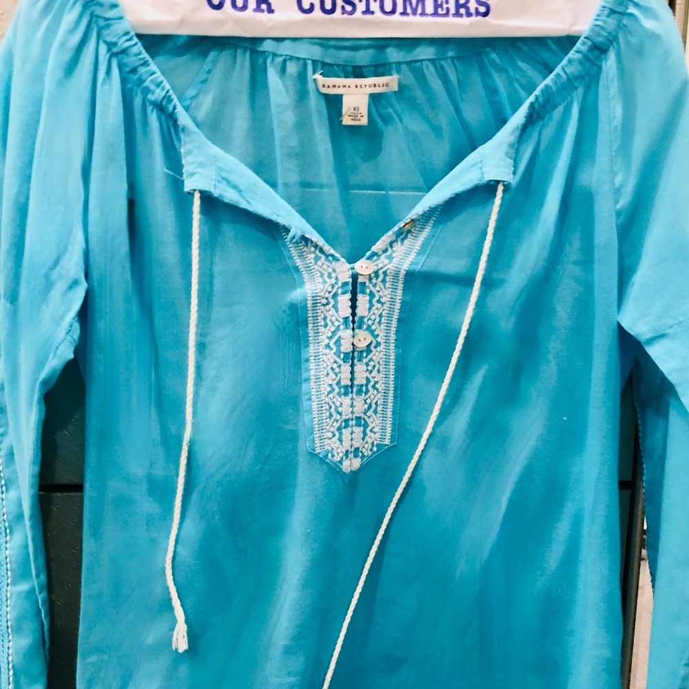 Banana Republic Linen Pullover